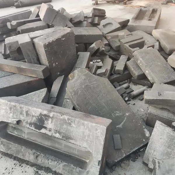 大量承接工厂淘汰石墨制品回收,诚信经营拒绝压价克扣货款