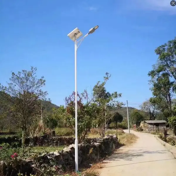 成都太阳能路灯厂家地址,成都太阳能路灯多少钱