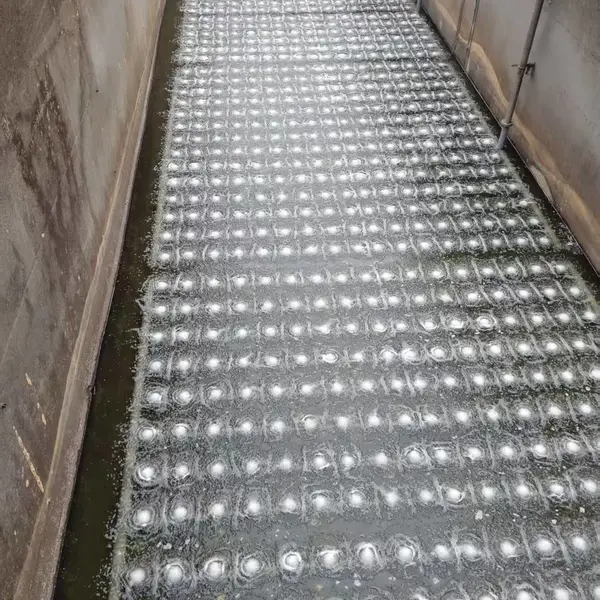 微孔曝气器成套供应 270盘式曝气器 污水处理曝气器设备配
