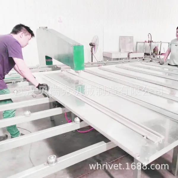 标志牌铆接机 标牌铆接机 标牌铆钉机 绿色款式