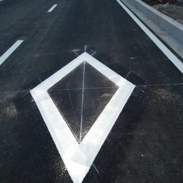 苏州马路划线,无锡道路划线,昆山道路标线,厂区划线,小区划线,院校划线,停车场画线,商场划线,除线