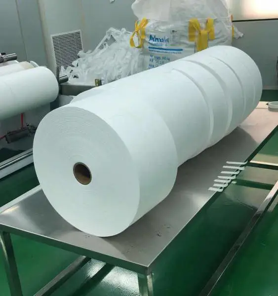 厂家直销PP材质熔喷布无纺布 口罩材料熔喷布95+ 一次性口罩滤材