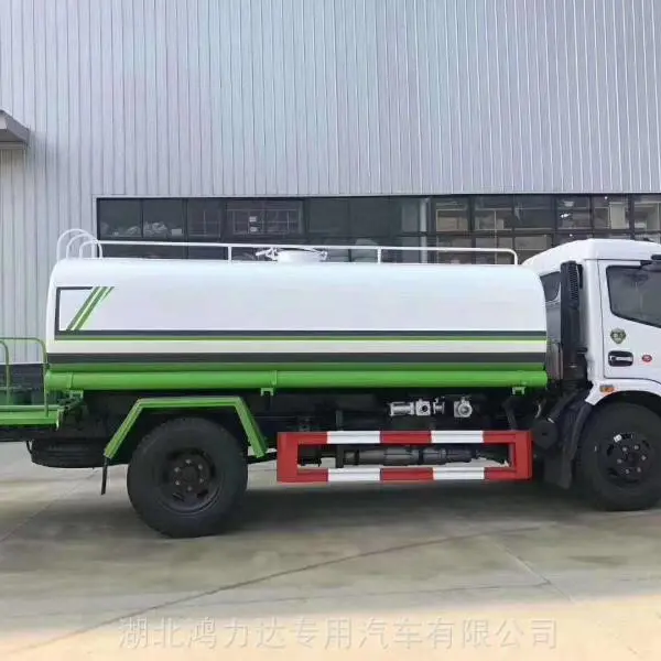 甘肃25吨洒水车助力城市生态环境建设