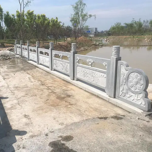 雕花浮雕石护栏 梅兰竹菊青石栏杆 仿古做旧石雕栏板