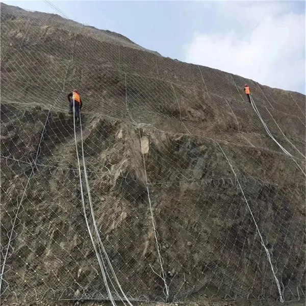 2018热销公路山体护坡拦石防护网|被动山石防护钢丝绳网|景区喷浆绿化挂网