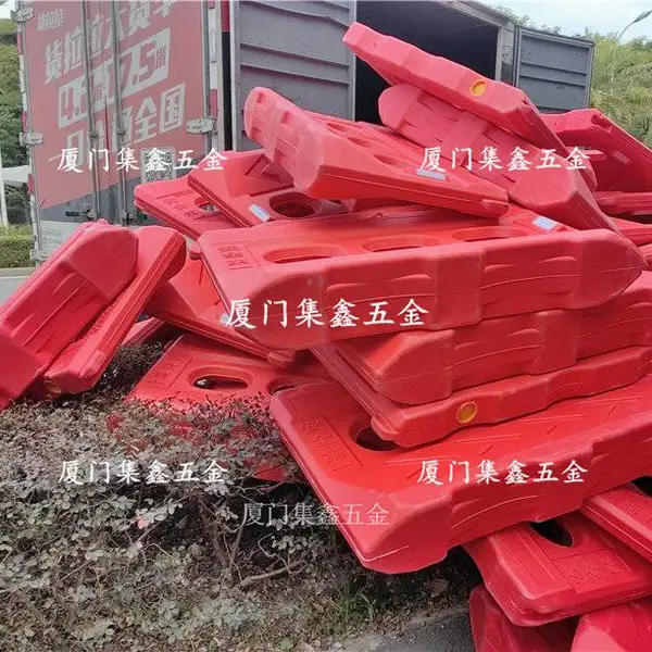 厦门水马围挡防撞桶规格齐全1150x6501300x7301450x780水马路面施工安全水马