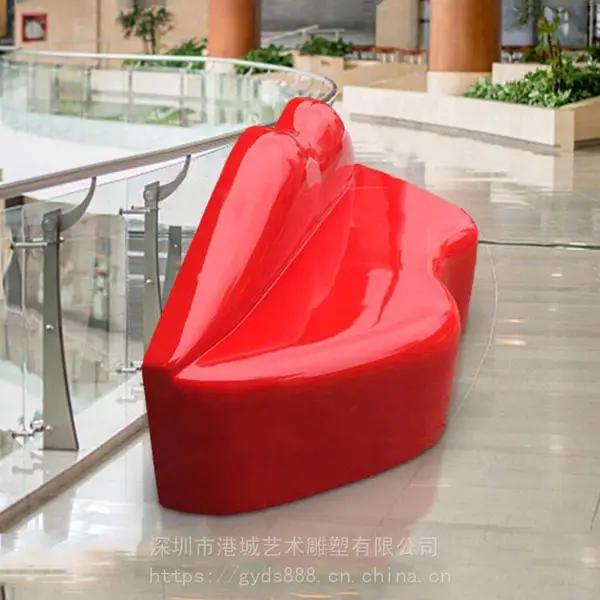 商业美陈玻璃钢大嘴巴嘴唇雕塑 个性时尚嘴唇休闲椅坐凳候椅雕塑