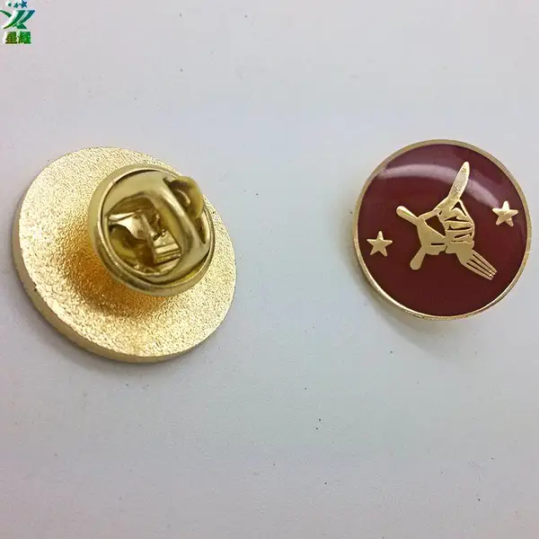 牛排西餐厅金属烤漆滴胶徽胸章定制主题餐厅客户礼品广告胸章定制
