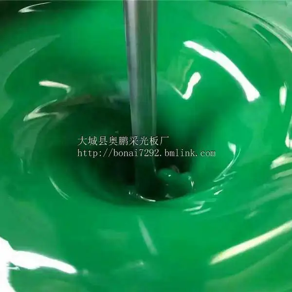������ˮ��ɫ�� ��ɫ����������ǽͿ��