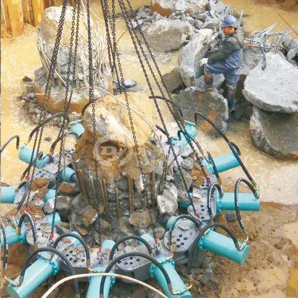 混凝土破桩机械 桩头破碎液压机械 破碎桩头比人工快