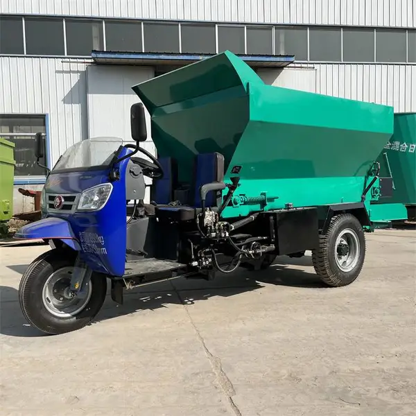 32马力农用撒粪车 干湿粪撒肥车 有机肥牛粪猪粪三轮撒粪机