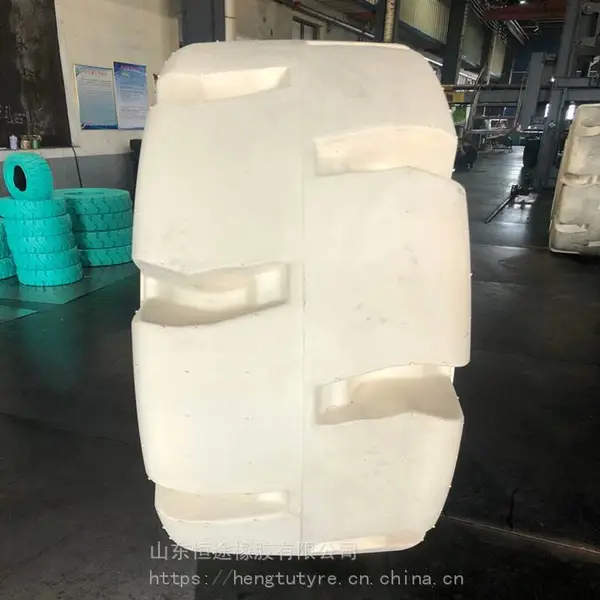 17.5-25 20.5-25 23.5-25实心轮胎 工程机械装载机轮胎 铲车轮胎 工业叉车轮胎