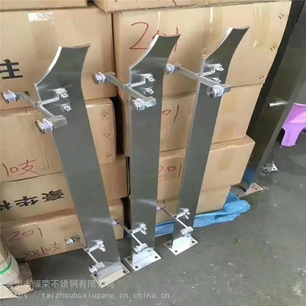 苏州激光切割 常州栏杆立柱激光切割 护栏立柱激光切割
