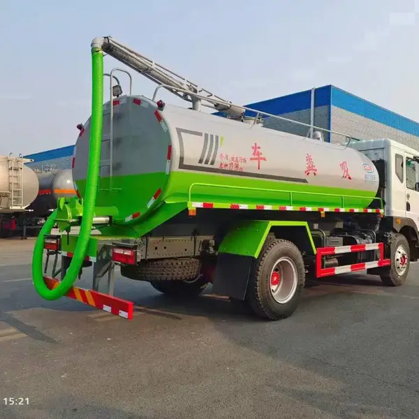 福田2.5方化粪池吸粪车吸粪车真空泵多少钱一台