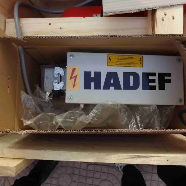德国HADEF 环链电动葫芦62/05S用于电源和悬吊控制的插入式连接