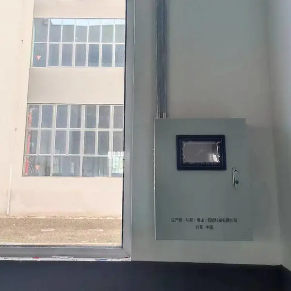 ������˫�ݸ˴�������Ƕ������������̴��촰����������