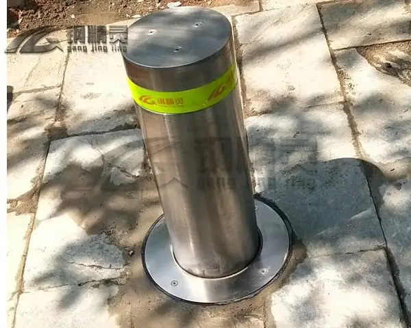 武汉升降路桩厂家 供应半自动气压升降路桩 汉口火车站钢精灵升降路桩