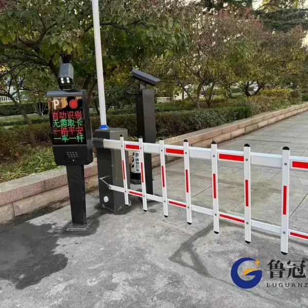 �Ͳ�С����բ��װ��ҵ������ͣ�����Զ������ϵͳ����ʶ��ϵͳ��������