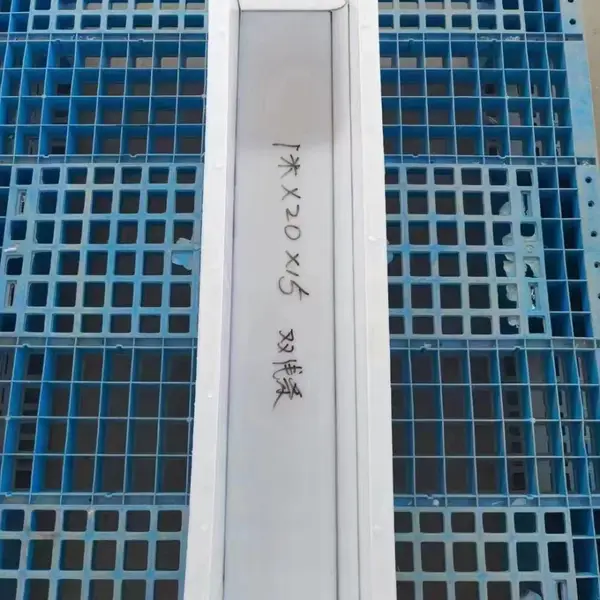 路缘石模具 水泥塑料路沿石 结构稳定支持来图定制 元然模具