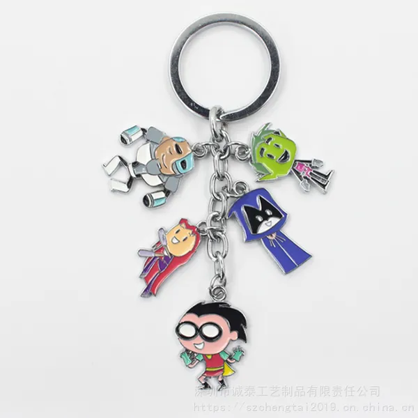 动漫周边钥匙扣广东泰坦出击钥匙扣锌合金平面公仔吊坠