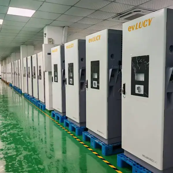 重卡超级充电桩 480KW 液冷枪线 充电快 高速服务区重型货车补给站 Z12