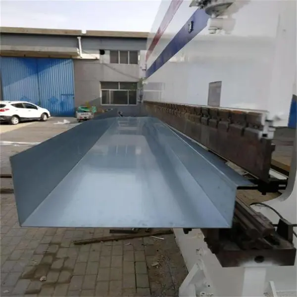 四川峨眉山成品天沟檐沟雨水槽彩铝落水系统屋檐雨水槽铝合金天沟雨水管