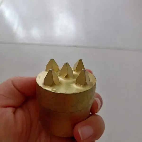 �ٺϽ����ëͷ��������������ͷ��ë�����
