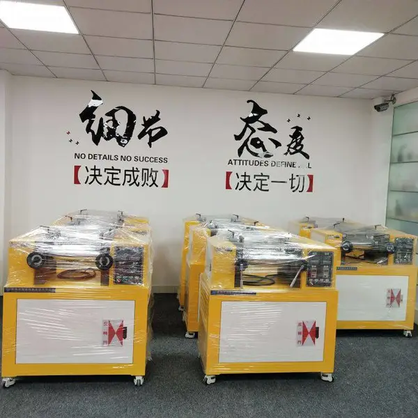 东莞小型开炼机 浙江双辊塑胶开炼机 开炼机操作方法