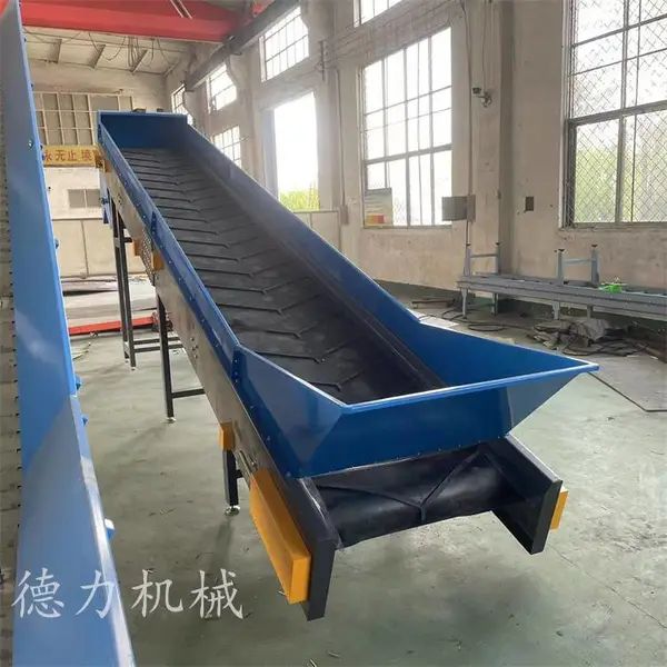 黑色橡胶带提升机 小型皮带爬坡机 流水线自动化输送设备