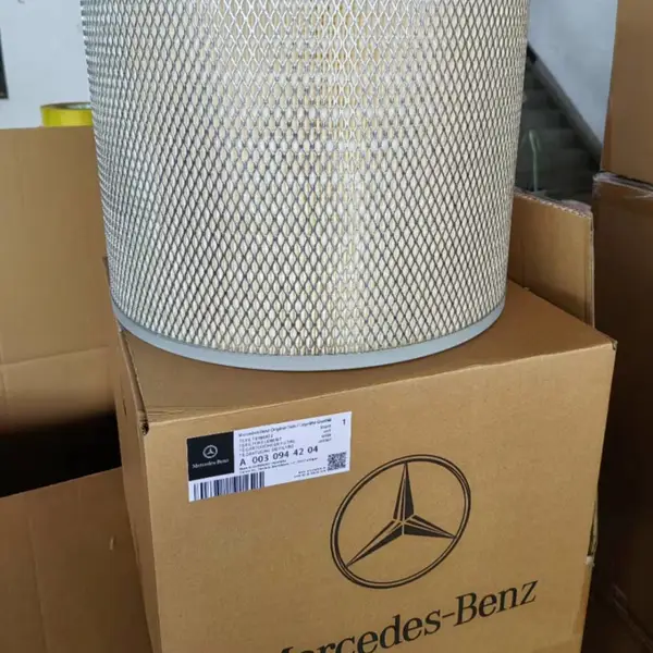 供应奔驰卡车OM906机油滤芯 OM457空气滤芯 油水分离器配件