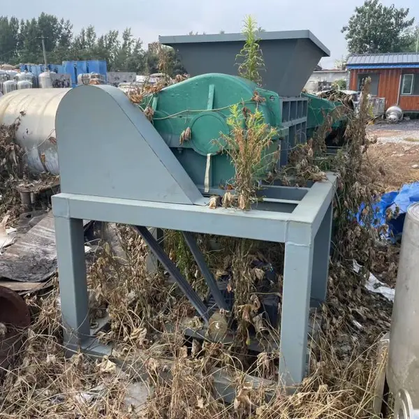 高泰机械木材托盘粉碎机双轴多功能撕碎机废钢铁料轮胎破碎机
