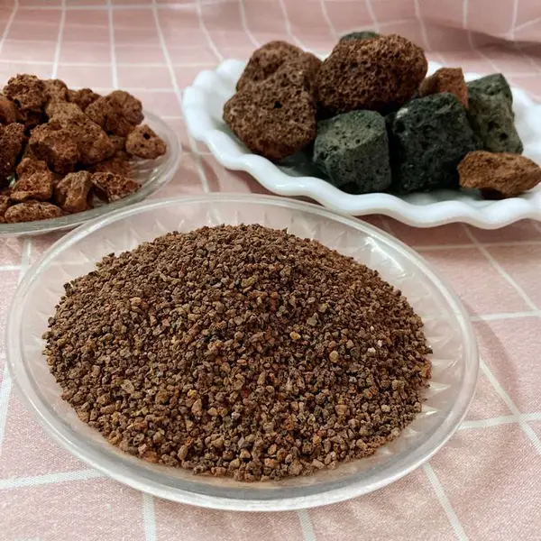 懿哲供应烧烤火山石红色颗粒 香薰石火山石 扩香石用黑色火山岩