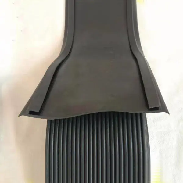 供应扁钢U型垫带 油箱减震垫带橡胶条 骑马卡橡胶垫条