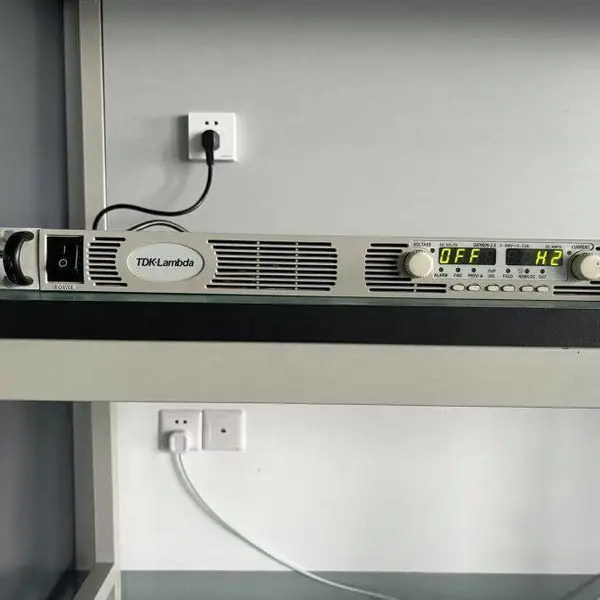 �ɱ��TDK-Lambda GEN 600 2.6A�̿���ѹ��Դ����֧��