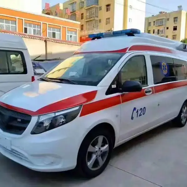 金杯 金海狮 救护车 救护车厂家