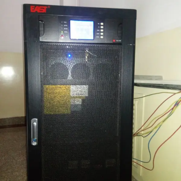 ������UPS����ϵ�ԴEA660ϵ�й���100kģ��UPS��ԴEA66100KVA