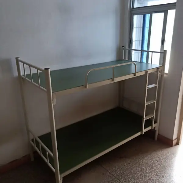 东莞长安铁架床双层床胶床板PVC床板铁架床员工宿舍双层床批发