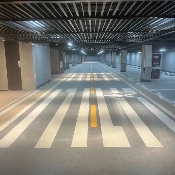 �Ͼ�ͣ�������³���ͣ��λ��·����