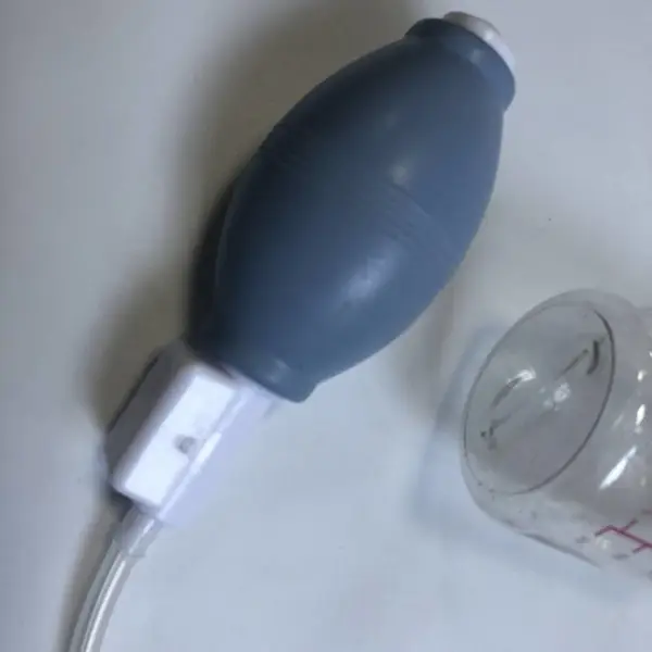 厂家直销新儿宝吸奶球 橡胶吸奶器 环保天然橡胶吸奶器