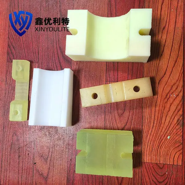 聚乙烯阻燃电缆线夹 尼龙多孔线夹高压柜电缆固定夹 可定制