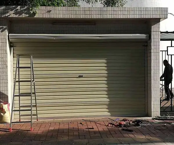 万江制造防火卷帘门 车库门,维修电动门 卷闸门厂