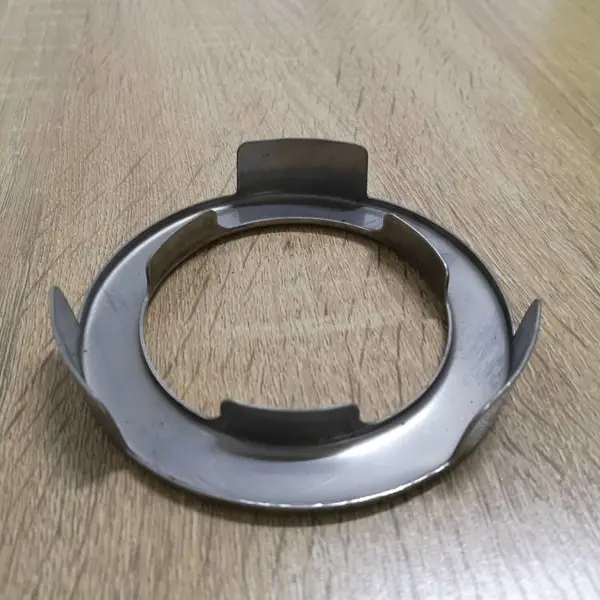 济南汽车零部件端盖冲压件生产端盖冲压模具连续冲压模具盖板冲压件