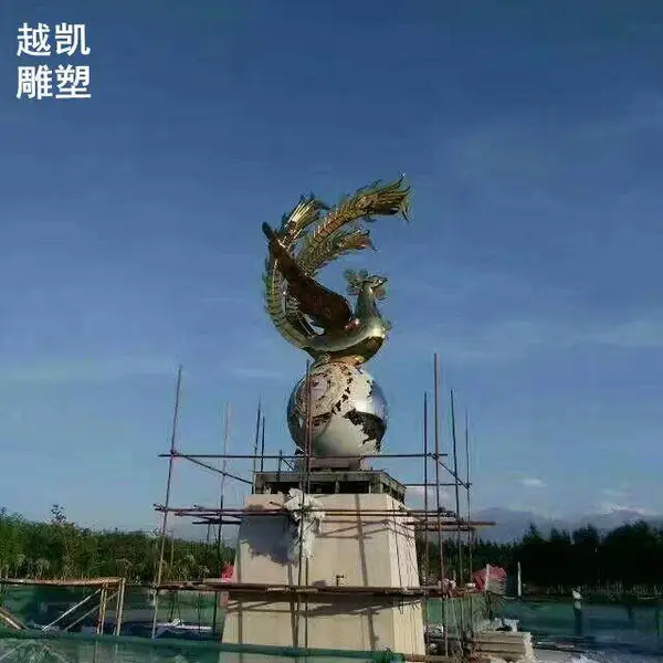 切面金凤凰雕塑方案 软装类雕塑凤凰 金凤凰雕塑底座 地标凤凰雕塑