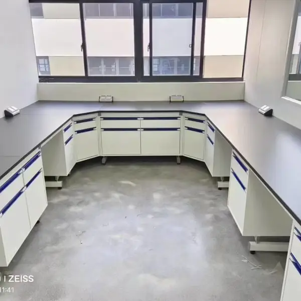 化工检测实验室边台 潍坊实验台厂家定制 钢木实验台实验室家具