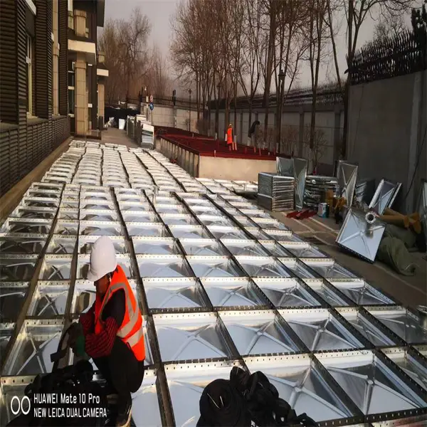 װ��ʽ�´ɸְ�ˮ�䣺�������ս��´ɹ����ֳ���˿��װ