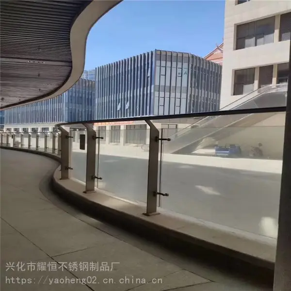 耀恒 楼宇对讲门口机不锈钢工程立柱 小区感应对讲机立柱定制