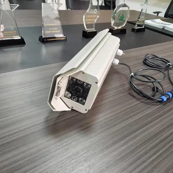 车辆违停智能抓拍红外高清网络摄像机支持车牌识别与拍照功能