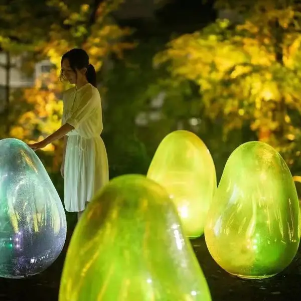 LED发光不倒翁蛋形球灯光节创意互动草坪防水拍打变色商场美陈灯