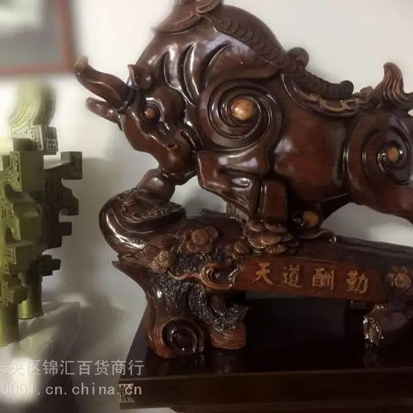 牛势两米高西安大摆件销售 开业摆饰树脂工艺礼品 华尔街公牛雕塑