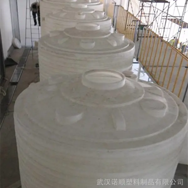 圆形水塔_诺顺20吨供水罐_酸洗PE水塔***